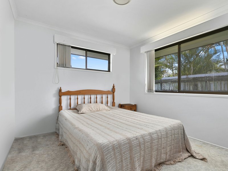 Photo - 4 Salmon Place, Sandstone Point QLD 4511 - Image 13