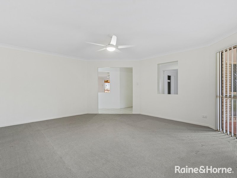 Photo - 4 Saltwater Place, Redland Bay QLD 4165 - Image 2