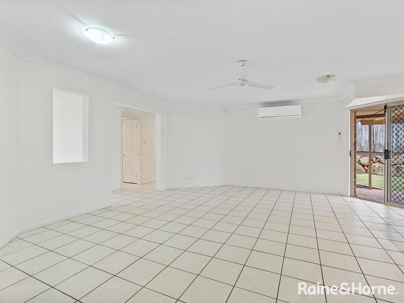Photo - 4 Saltwater Place, Redland Bay QLD 4165 - Image 4