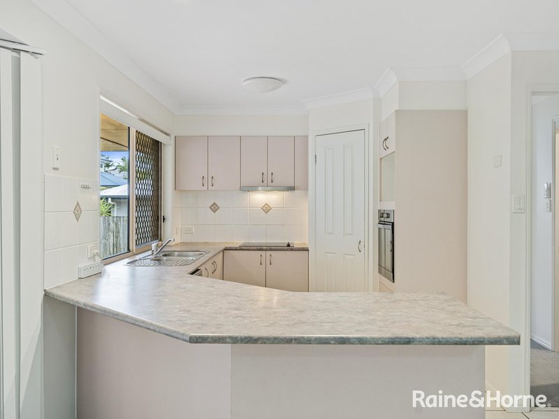 Photo - 4 Saltwater Place, Redland Bay QLD 4165 - Image 7