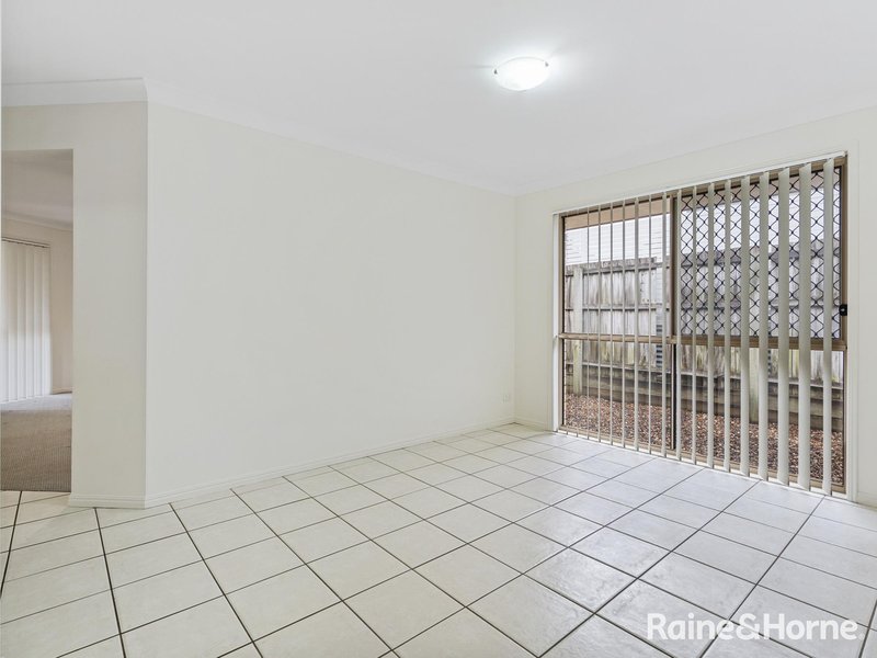 Photo - 4 Saltwater Place, Redland Bay QLD 4165 - Image 8