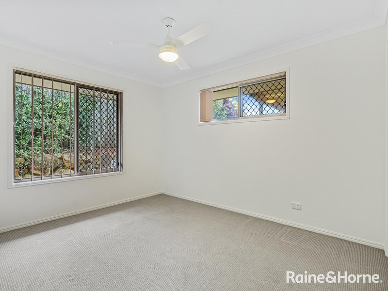 Photo - 4 Saltwater Place, Redland Bay QLD 4165 - Image 9