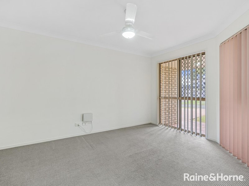 Photo - 4 Saltwater Place, Redland Bay QLD 4165 - Image 12