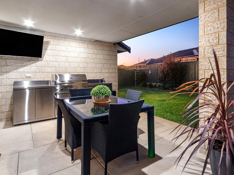 Photo - 4 Saltwater Street, Baldivis WA 6171 - Image 19