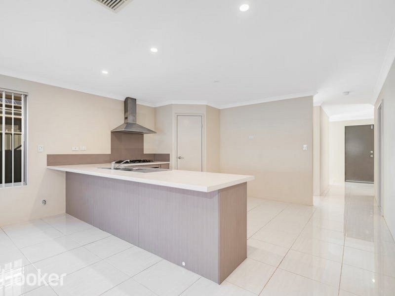 Photo - 4 Salwood Loop, Banksia Grove WA 6031 - Image 6