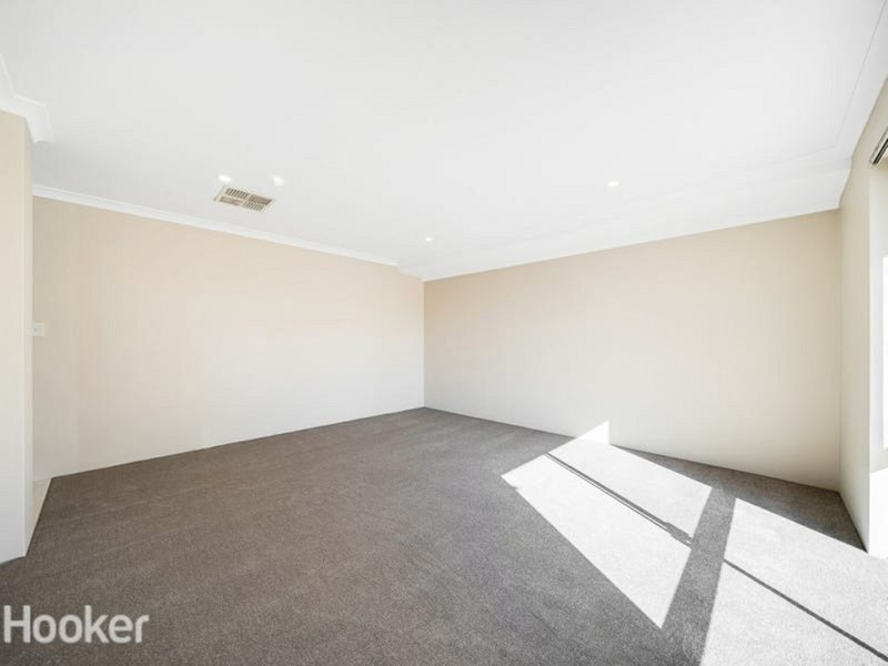 Photo - 4 Salwood Loop, Banksia Grove WA 6031 - Image 11