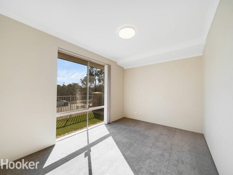 Photo - 4 Salwood Loop, Banksia Grove WA 6031 - Image 12