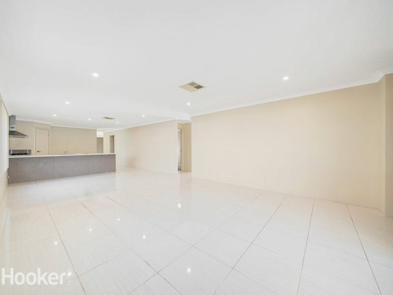 Photo - 4 Salwood Loop, Banksia Grove WA 6031 - Image 18