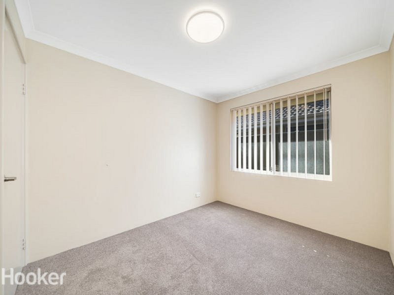 Photo - 4 Salwood Loop, Banksia Grove WA 6031 - Image 19