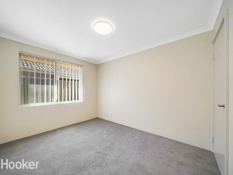 Photo - 4 Salwood Loop, Banksia Grove WA 6031 - Image 22