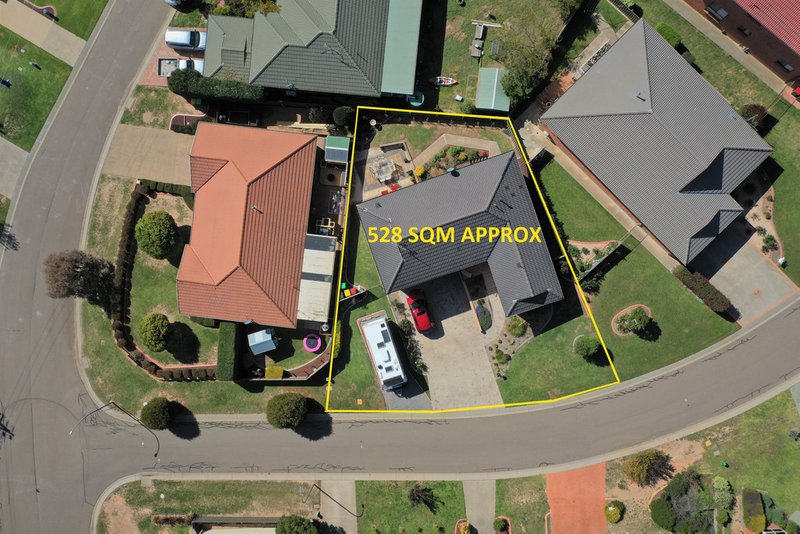 Photo - 4 Samuel Place, Goulburn NSW 2580 - Image 11