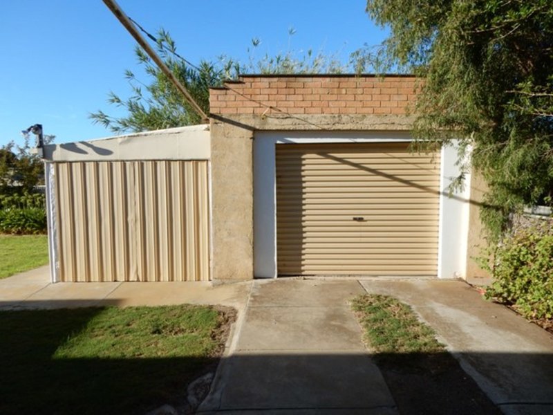 Photo - 4 Samuel Street, Maitland SA 5573 - Image 9