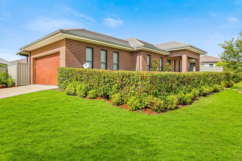 Photo - 4 Sanctuary Place, Tamworth NSW 2340 - Image 2