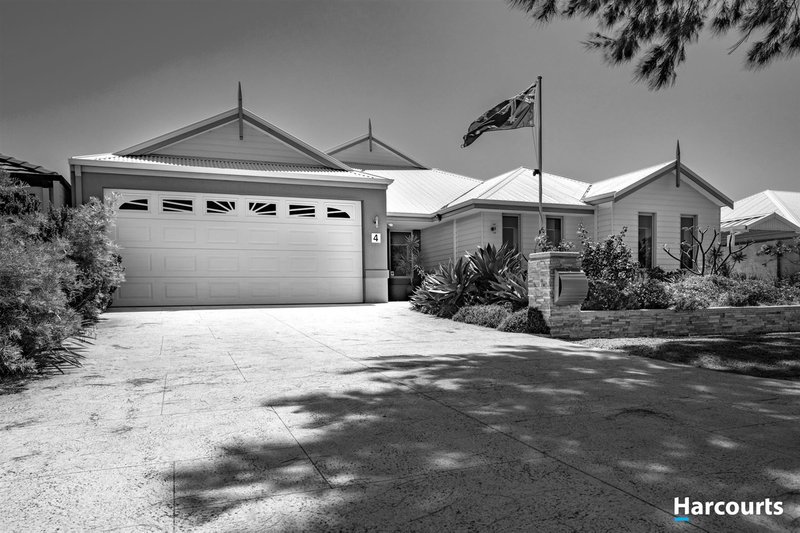 4 Sanddune Way, Wannanup WA 6210