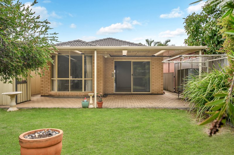 Photo - 4 Sandison Avenue, Park Holme SA 5043 - Image 10