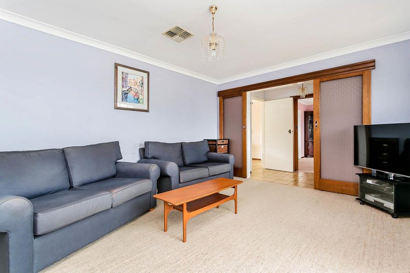 Photo - 4 Santiago Street, West Lakes Shore SA 5020 - Image 3