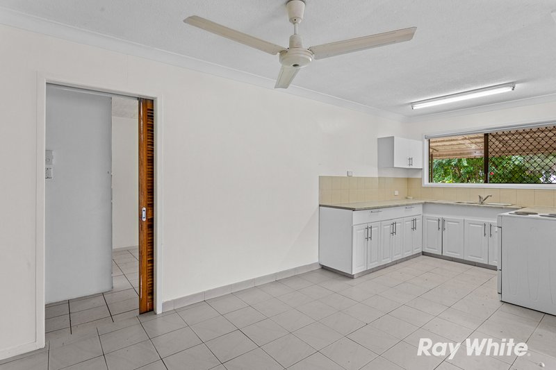 Photo - 4 Sapium Street, Kingston QLD 4114 - Image 8