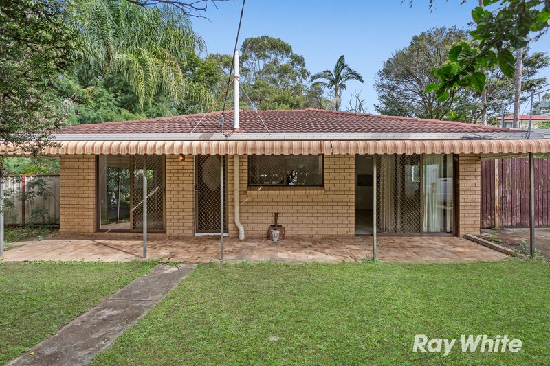 Photo - 4 Sapium Street, Kingston QLD 4114 - Image 10