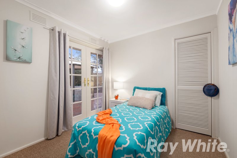 Photo - 4 Sapphire Street, Forest Hill VIC 3131 - Image 9