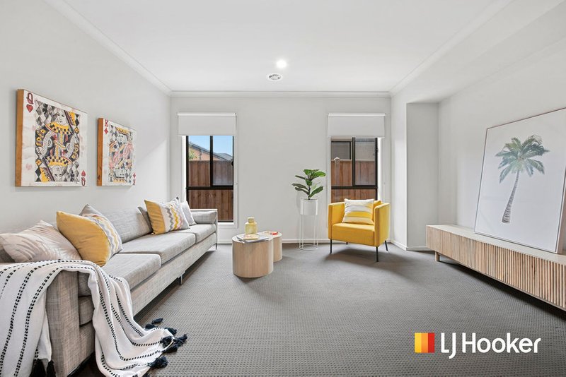 Photo - 4 Saxony Way, Point Cook VIC 3030 - Image 5