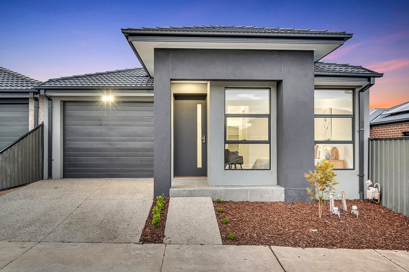 4 Scaevola Road, Craigieburn VIC 3064