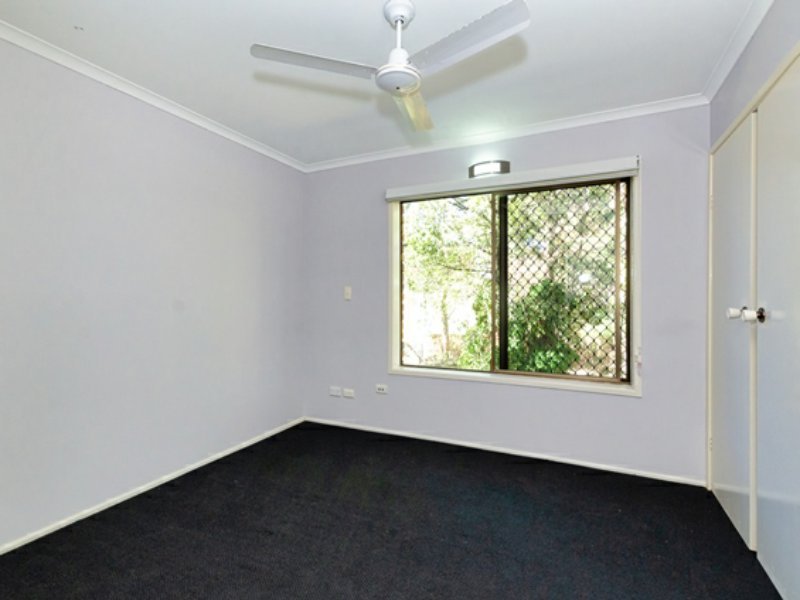 Photo - 4 School Street, Tannum Sands QLD 4680 - Image 9