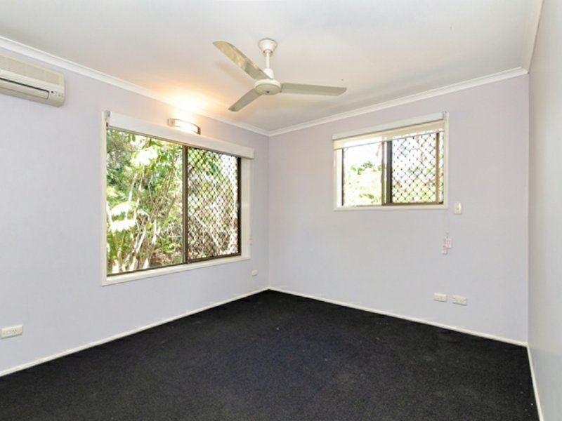 Photo - 4 School Street, Tannum Sands QLD 4680 - Image 10