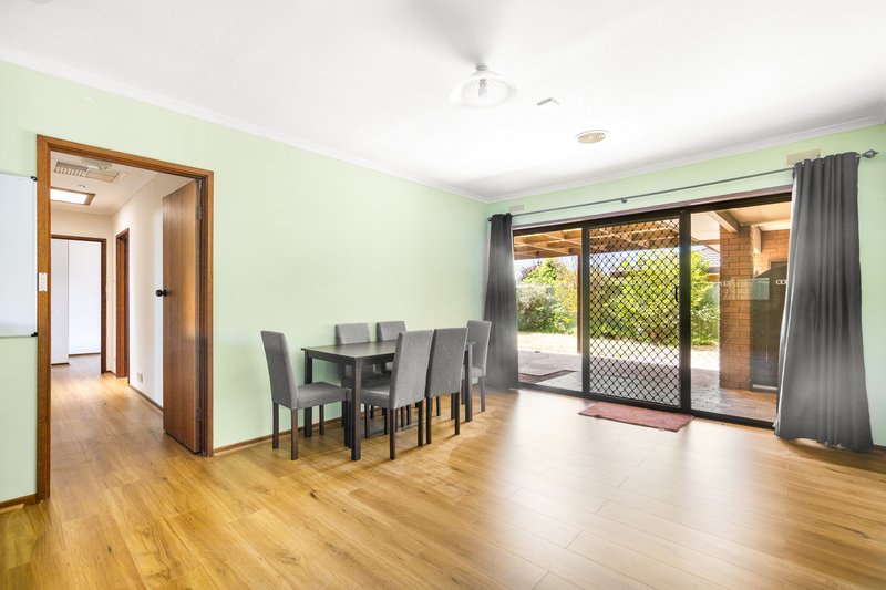 Photo - 4 Schwarz Avenue, Horsham VIC 3400 - Image 5