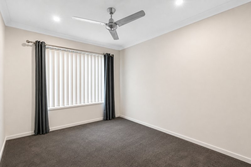 Photo - 4 Scoria Street, Yarrabilba QLD 4207 - Image 6