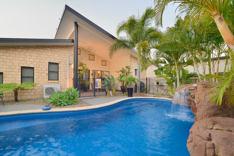 Photo - 4 Scorpius Place, Telina QLD 4680 - Image 2