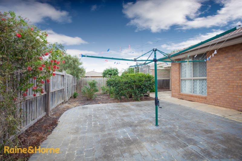 Photo - 4 Scotch Court, Sunbury VIC 3429 - Image 15