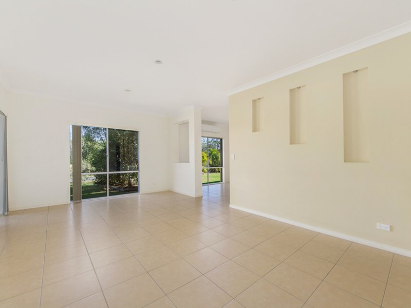 Photo - 4 Seabird Lane, Coomera Waters QLD 4209 - Image 5