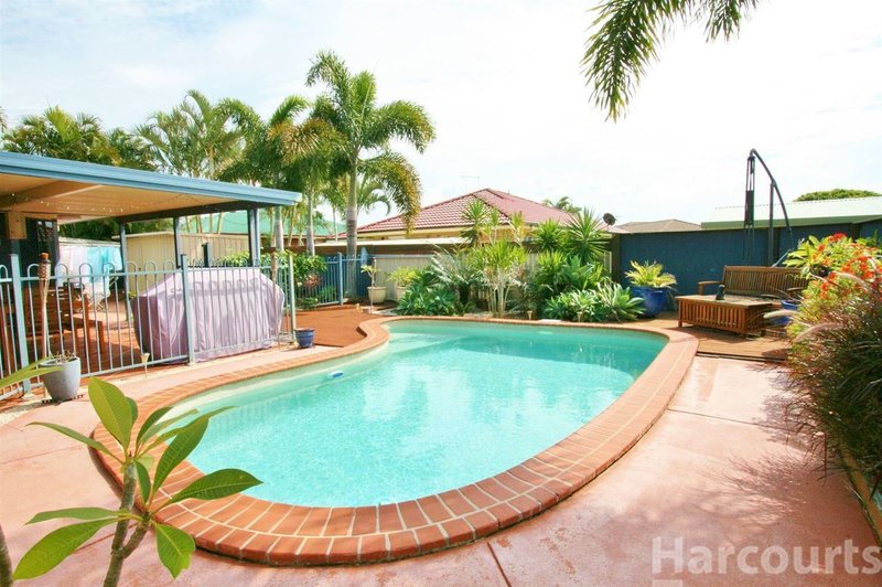 Photo - 4 Seaforth St , Sandstone Point QLD 4511 - Image 2