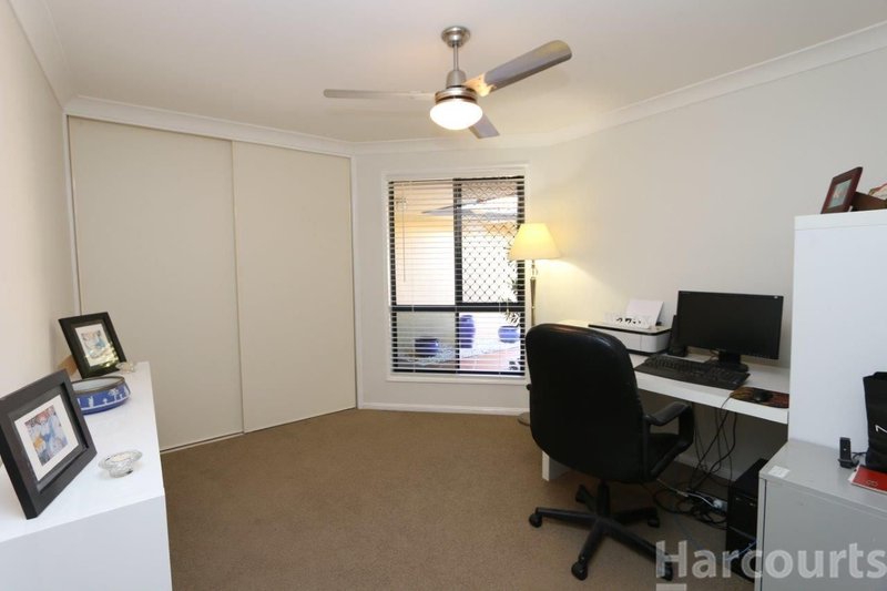 Photo - 4 Seaforth St , Sandstone Point QLD 4511 - Image 9