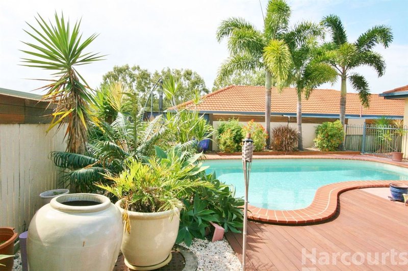 Photo - 4 Seaforth St , Sandstone Point QLD 4511 - Image 13