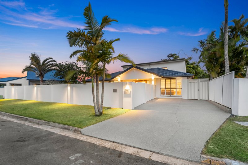 4 Seahawk Crescent, Burleigh Waters QLD 4220