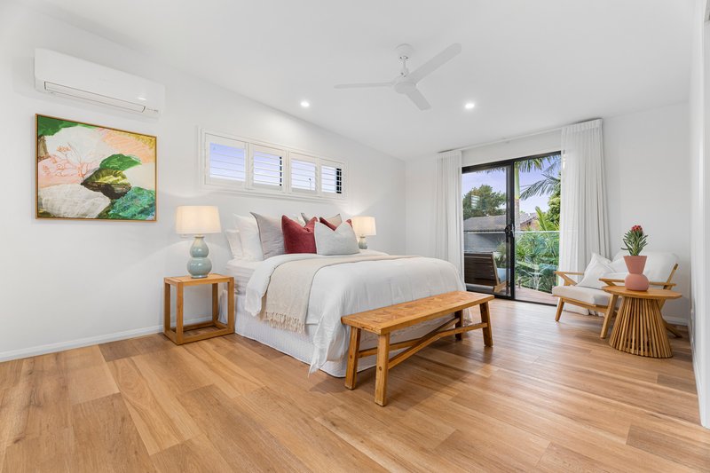 Photo - 4 Seahawk Crescent, Burleigh Waters QLD 4220 - Image 13