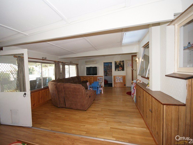 Photo - 4 Second Avenue, Shoalwater WA 6169 - Image 8