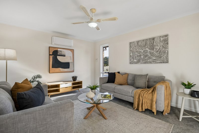 Photo - 4 Seeger Drive, Morphett Vale SA 5162 - Image 1