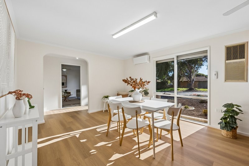 Photo - 4 Seeger Drive, Morphett Vale SA 5162 - Image 7