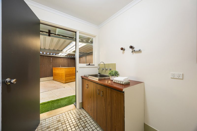 Photo - 4 Seeger Drive, Morphett Vale SA 5162 - Image 15