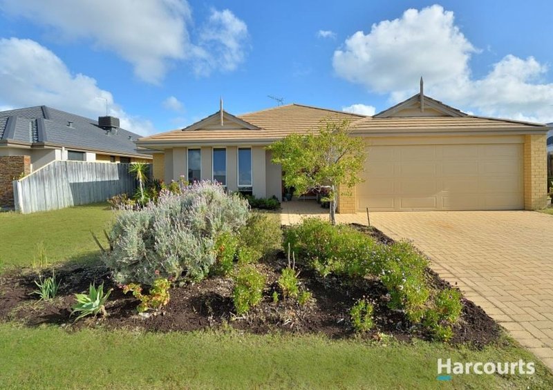 4 Senecio Way, Halls Head WA 6210