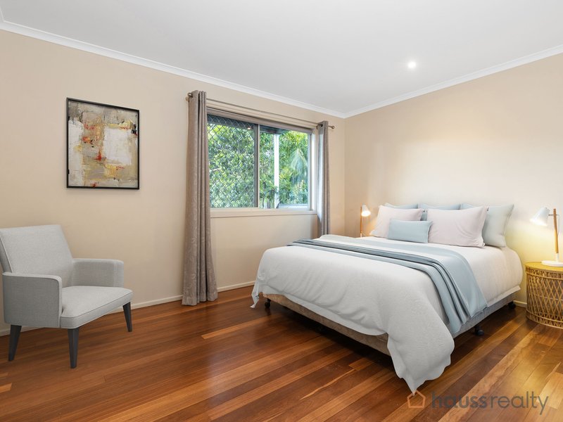 Photo - 4 Seng Street, Graceville QLD 4075 - Image 8