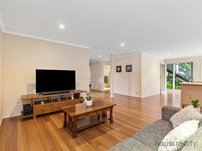 Photo - 4 Seng Street, Graceville QLD 4075 - Image 12