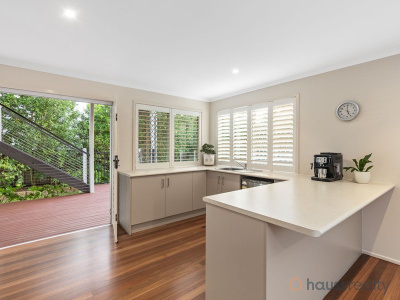 Photo - 4 Seng Street, Graceville QLD 4075 - Image 13