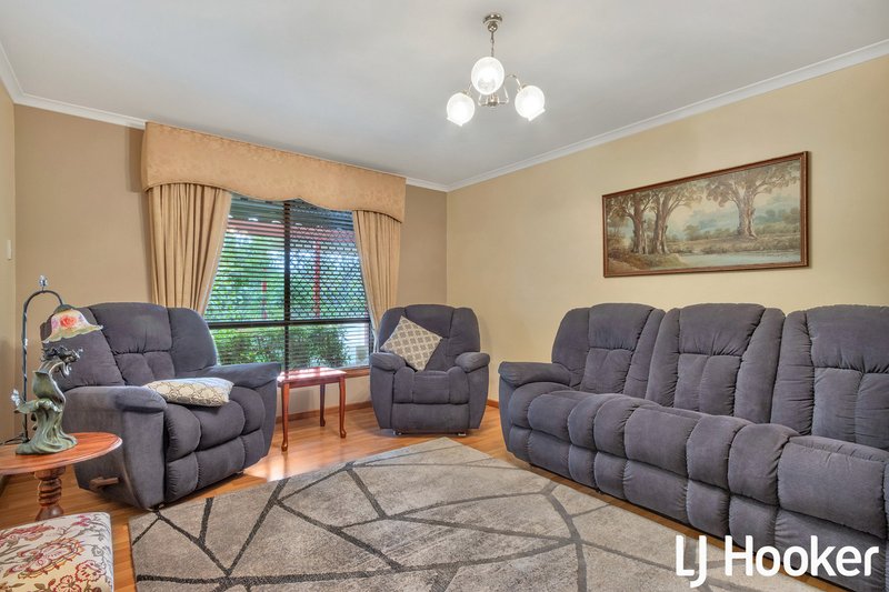 Photo - 4 Sevenoaks Lane, Blakeview SA 5114 - Image 4