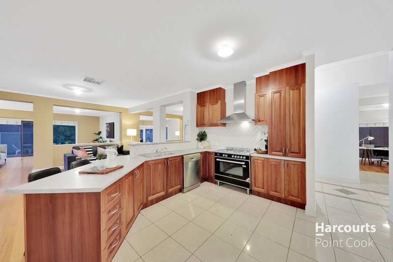 Photo - 4 Shaftsbury Boulevard, Point Cook VIC 3030 - Image 13