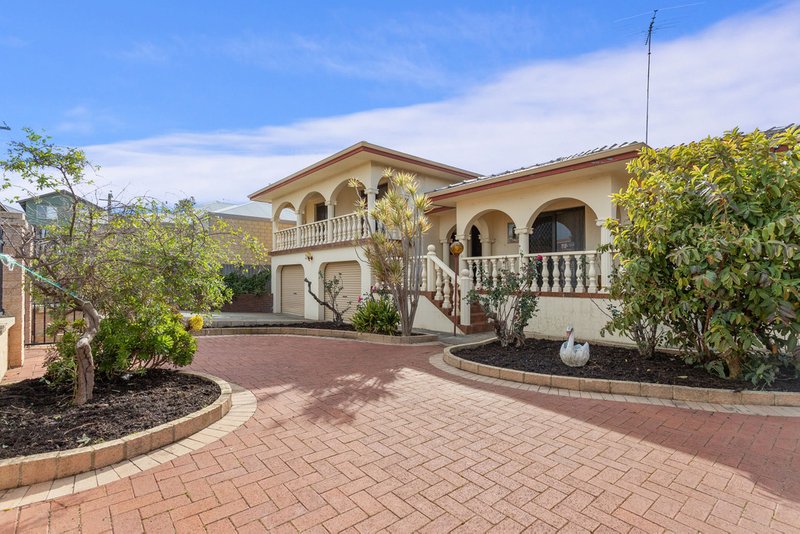 4 Shallow Street, Spearwood WA 6163