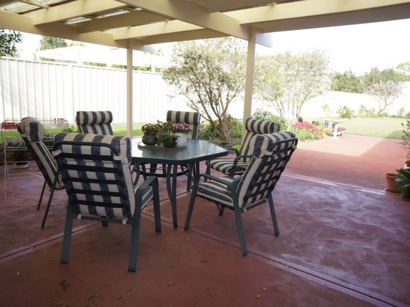 Photo - 4 Shantull Drive, Wallabi Point NSW 2430 - Image 7