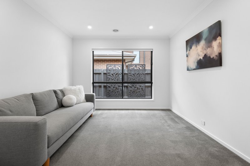 Photo - 4 Shaw Street, Aintree VIC 3336 - Image 9